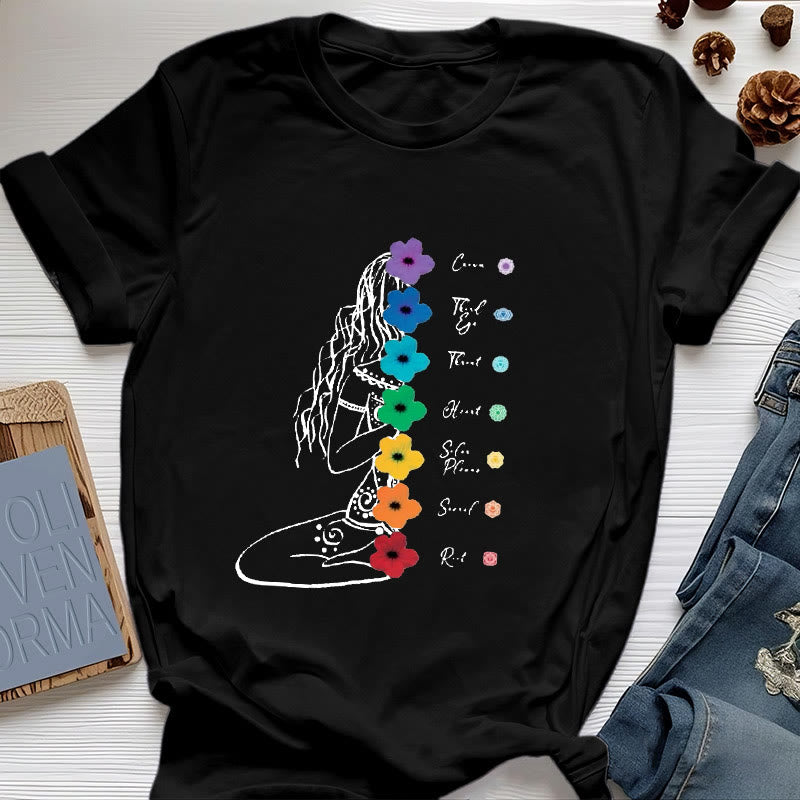 Olivenorma Meditationsmädchen 7 Chakra-Blumen T-Shirt - Schwarz - 2XL - image 6