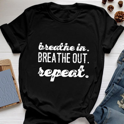 Olivenorma -Shirt "Breathe In, Breathe Out" Meditation Spirituelles T-Shirt - Schwarz - 2XL - image 1