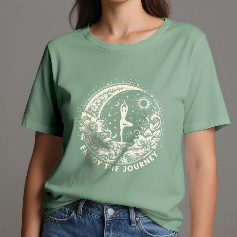 Olivenorma "GENIESSEN SIE DIE REISE" Yoga Spirituelles T-Shirt - image 2