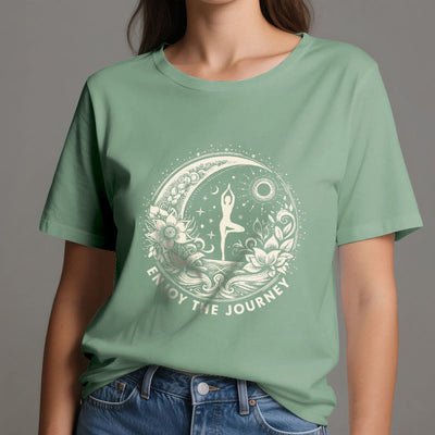 Olivenorma "GENIESSEN SIE DIE REISE" Yoga Spirituelles T-Shirt - image 2