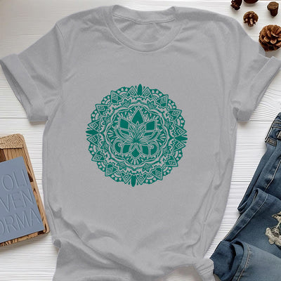 Olivenorma – T-Shirt mit grünem Lotus-Print
