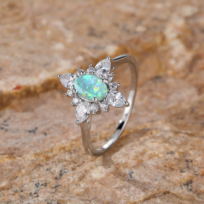 Olivenorma „Uniquely Yours“ Strahlender Opal-Sternring