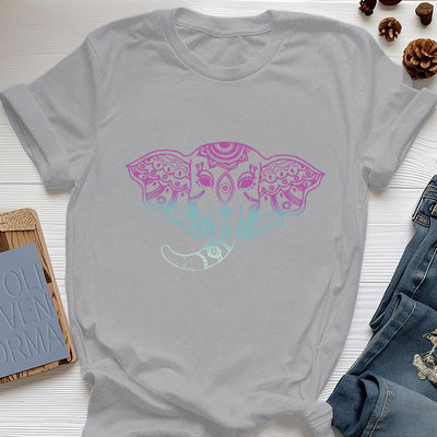 Olivenorma – Baumwoll-T-Shirt mit mystischem Elefanten-Mandala