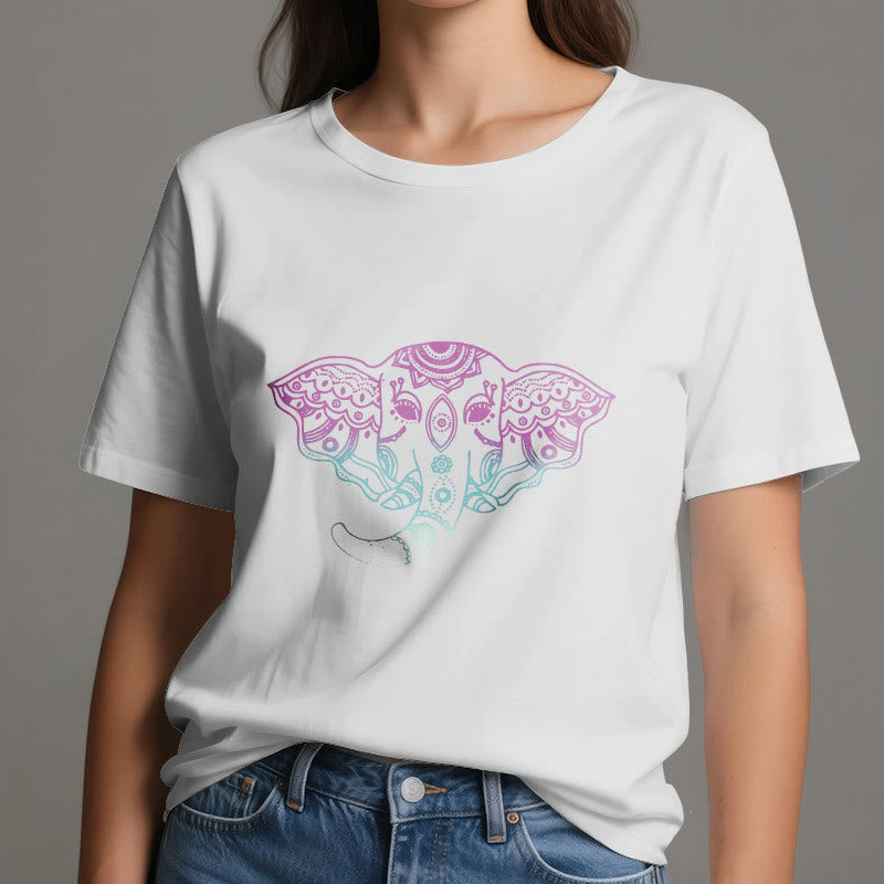 Olivenorma – Baumwoll-T-Shirt mit mystischem Elefanten-Mandala