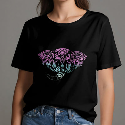 Olivenorma – Baumwoll-T-Shirt mit mystischem Elefanten-Mandala