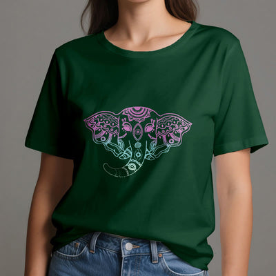 Olivenorma – Baumwoll-T-Shirt mit mystischem Elefanten-Mandala