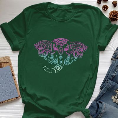 Olivenorma – Baumwoll-T-Shirt mit mystischem Elefanten-Mandala