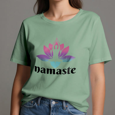 Olivenorma – T-Shirt aus Baumwolle mit „Namaste Lotus“-Print
