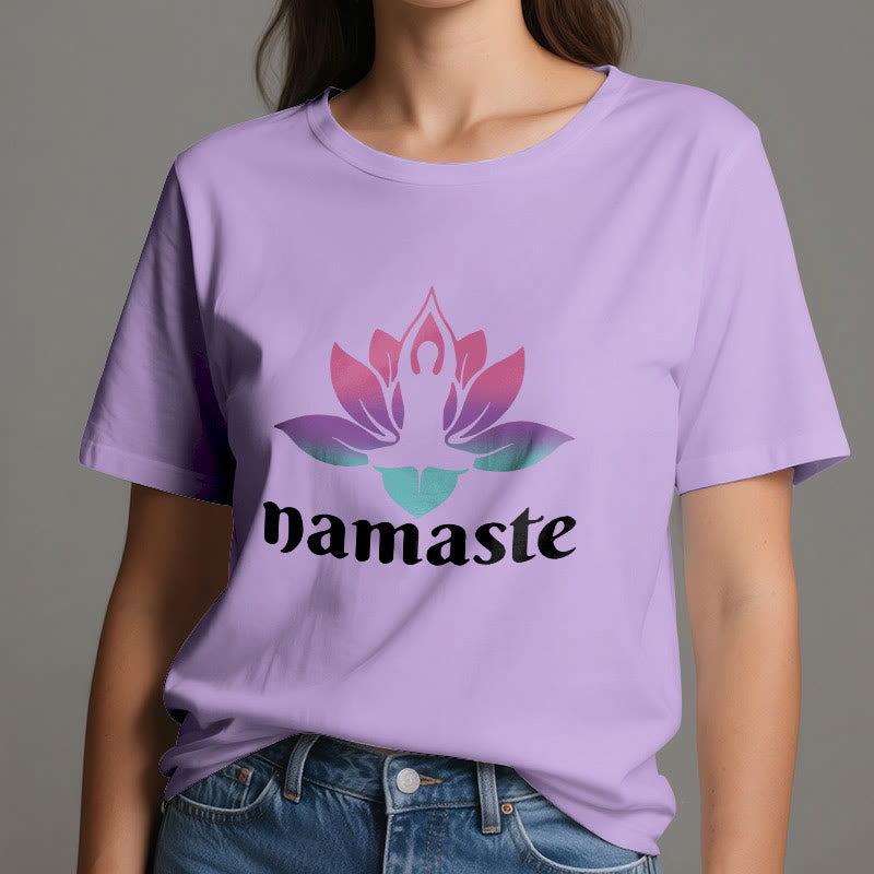 Olivenorma – T-Shirt aus Baumwolle mit „Namaste Lotus“-Print