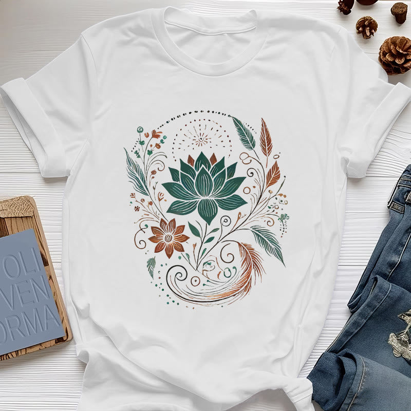 Olivenorma Yoga-T-Shirt aus Baumwolle mit Lotusblüten und Blättern - Weiß - 2XL - image 6