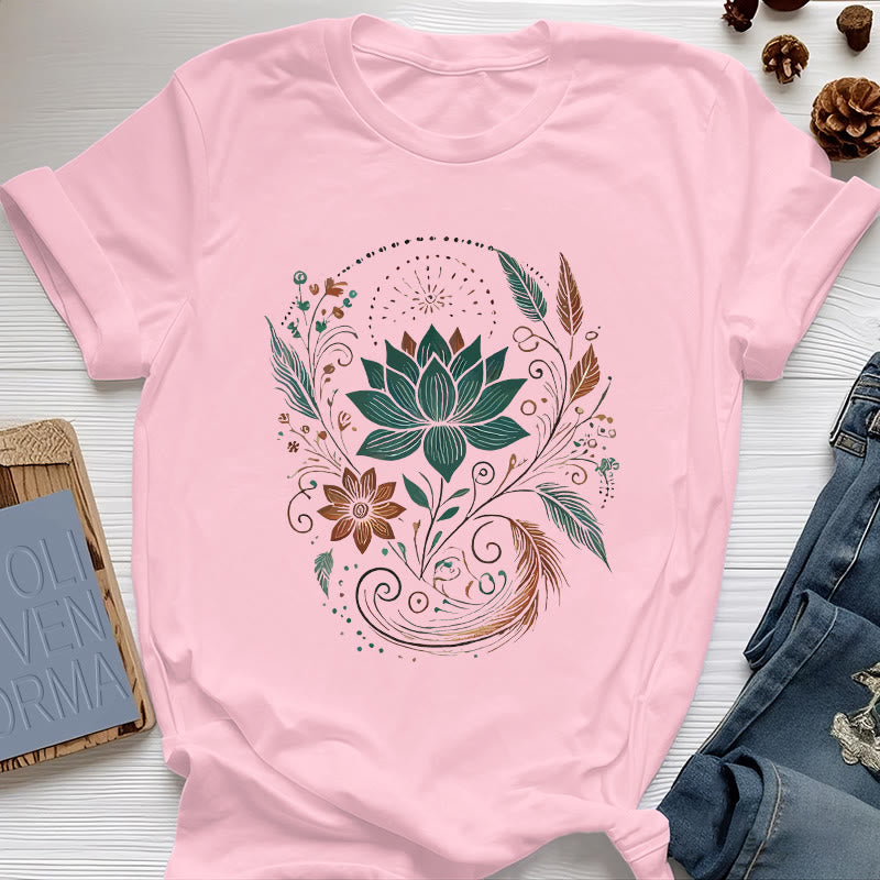 Olivenorma Yoga-T-Shirt aus Baumwolle mit Lotusblüten und Blättern - Rosa - 2XL - image 14