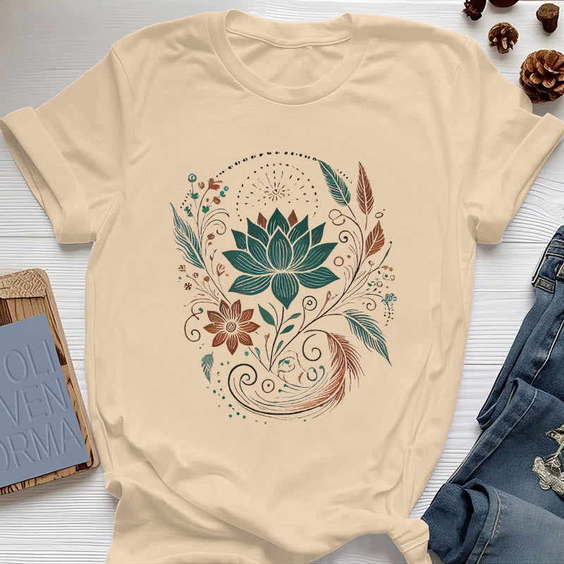 Olivenorma Yoga-T-Shirt aus Baumwolle mit Lotusblüten und Blättern - Gelb - 2XL - image 12