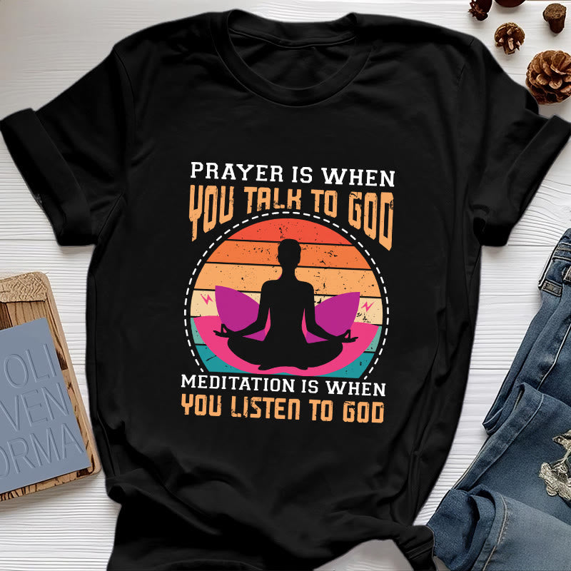Olivenorma "MEDITATION IST, WENN DU AUF GOTT HÖRST" Spirituelles Yoga T-Shirt - Schwarz - 2XL - image 1