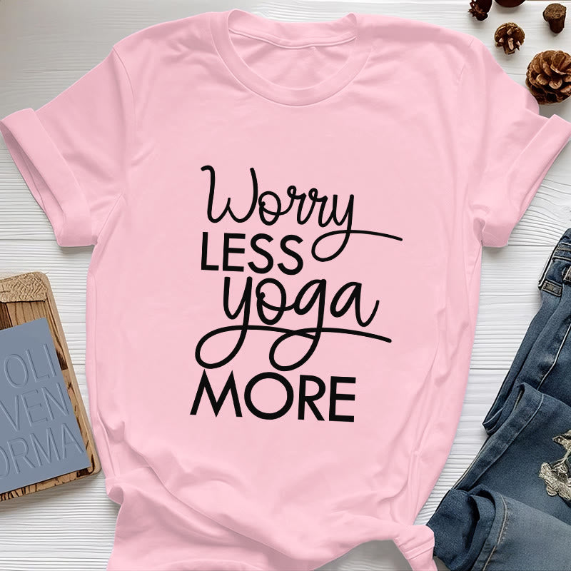 Olivenorma Yoga-T-Shirt mit dem Aufdruck „Worry Less, Yoga More“ - Rosa - 2XL - image 14