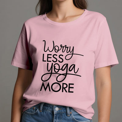 Olivenorma Yoga-T-Shirt mit dem Aufdruck „Worry Less, Yoga More“ - image 15