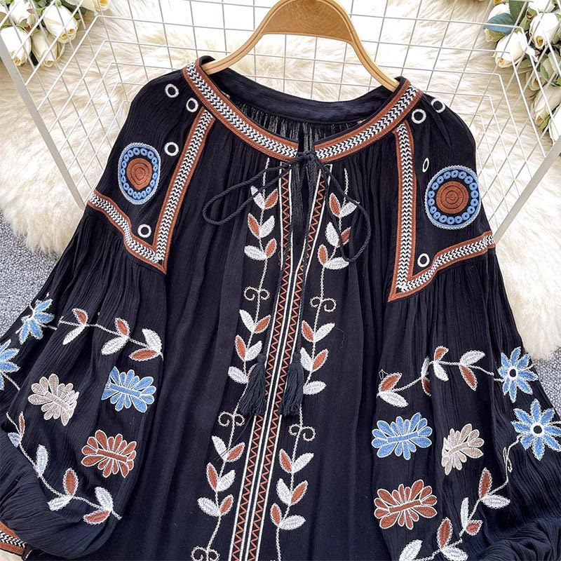 Olivenorma Vintage Damenhemd im europäischen Hofstil mit Stickerei