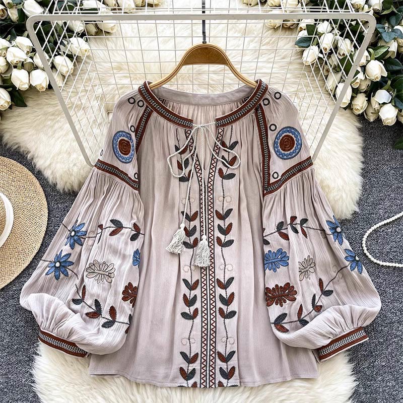 Olivenorma Vintage Damenhemd im europäischen Hofstil mit Stickerei