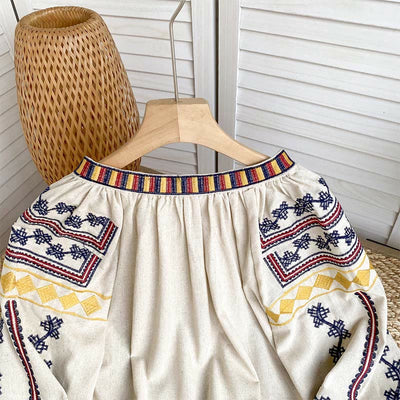 Olivenorma Damenhemd im Bohemian-Stil mit Stickerei und Laternenärmeln