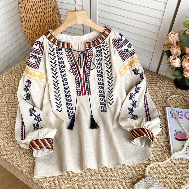 Olivenorma Damenhemd im Bohemian-Stil mit Stickerei und Laternenärmeln