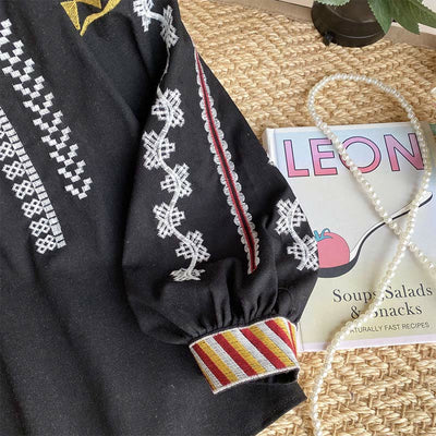 Olivenorma Damenhemd im Bohemian-Stil mit Stickerei und Laternenärmeln
