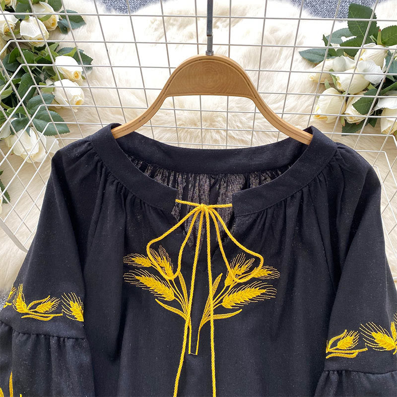 Olivenorma Damenhemd mit goldener Weizenähren-Stickerei