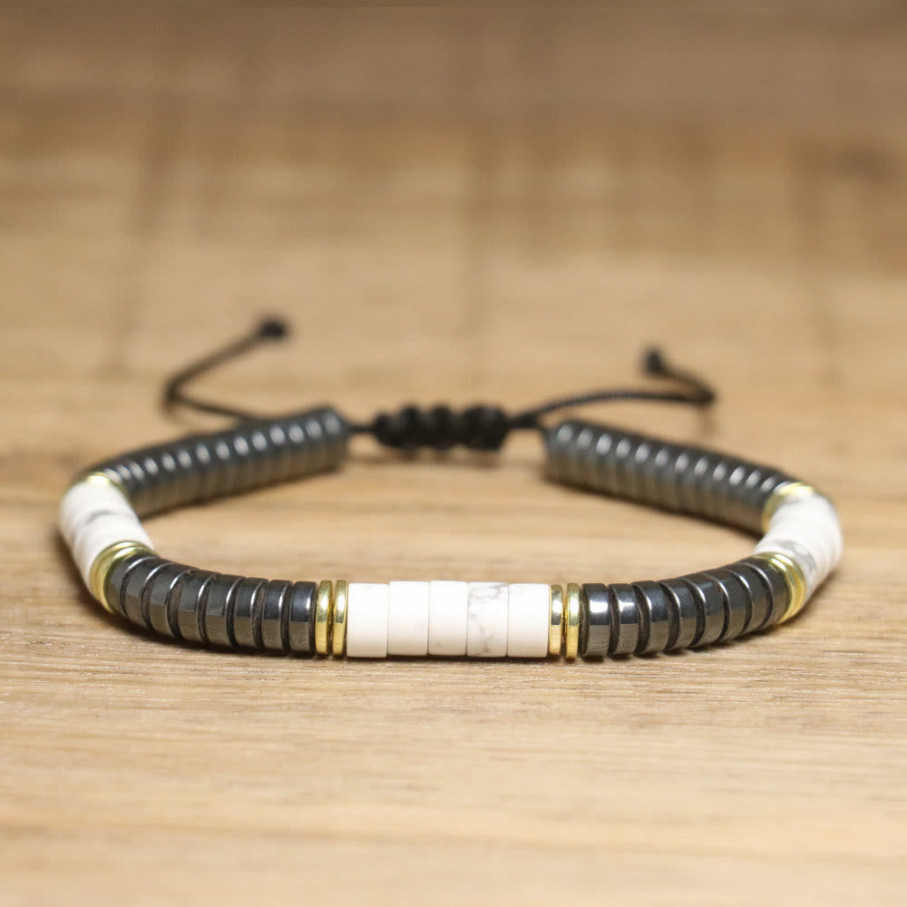 Olivenorma – Verstellbares, geflochtenes Perlenarmband mit Naturkristallen - Howlith + Hämatit - image 17