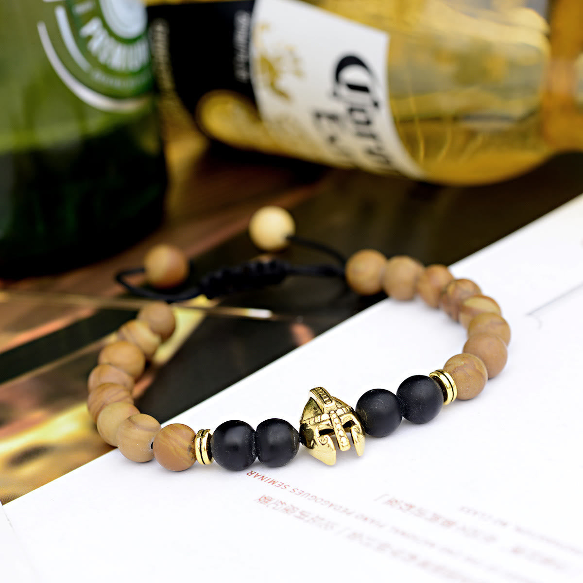 Olivenorma 8 mm verstellbares Edelsteinarmband mit Spartan-Kriegerhelm - Bildjaspis + Schwarzer Onyx + Goldener Helm - image 11