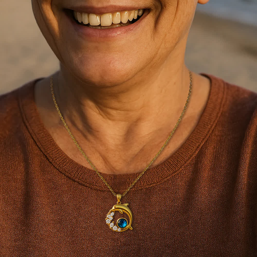 Olivenorma Guardians of the Ocean's Heart – Halskette mit Delfin und Meerjungfrau - image 2