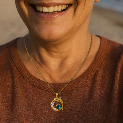 Olivenorma Guardians of the Ocean's Heart – Halskette mit Delfin und Meerjungfrau - image 2