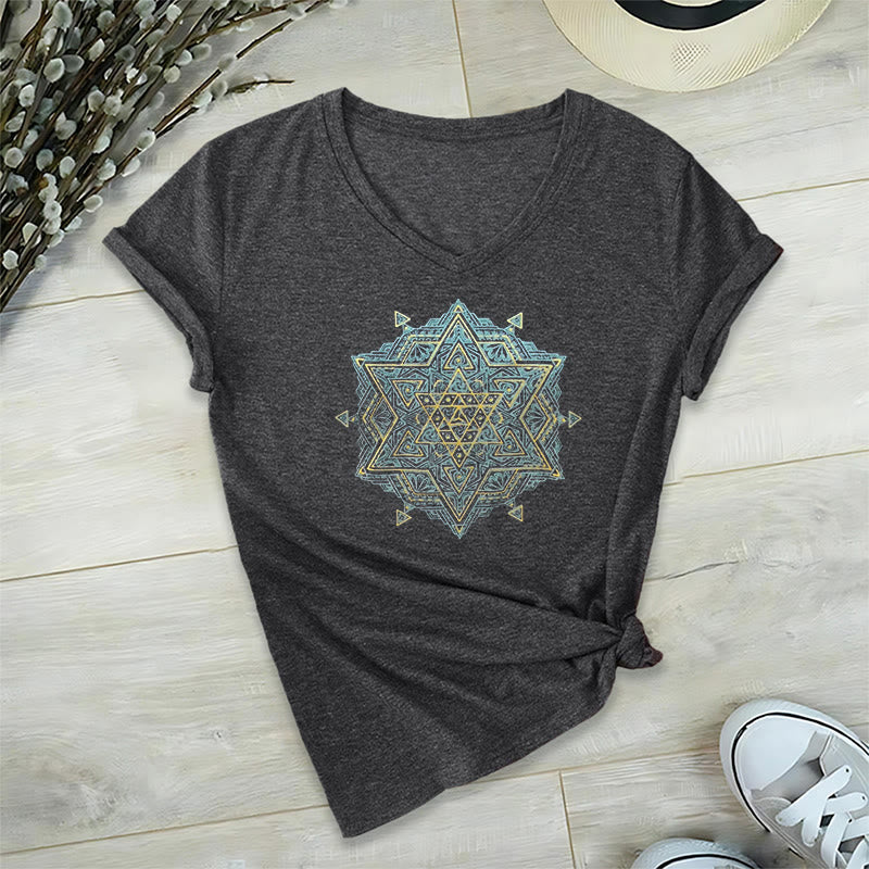 Olivenorma Metatros Würfelsymbol Heilige Geometrie Heilung Tee V-Ausschnitt Spirituelles T-Shirt - Grau - 2XL - image 1