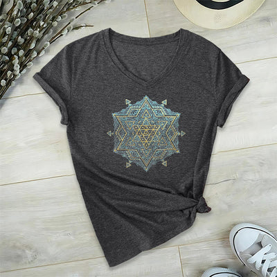 Olivenorma Metatros Würfelsymbol Heilige Geometrie Heilung Tee V-Ausschnitt Spirituelles T-Shirt - Grau - 2XL - image 1