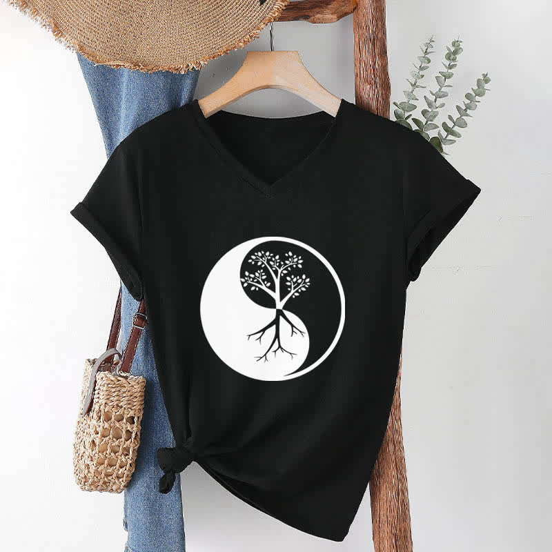 Olivenorma Yin Yang Baum Yoga Meditation T-Shirt mit V-Ausschnitt - image 13