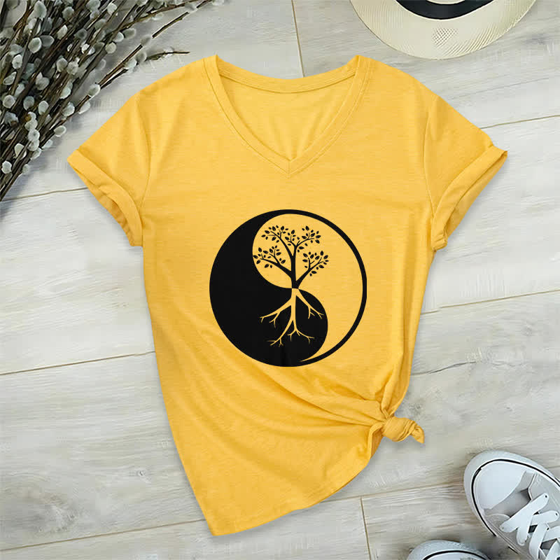 Olivenorma Yin Yang Baum Yoga Meditation T-Shirt mit V-Ausschnitt - Gelb - 2XL - image 16