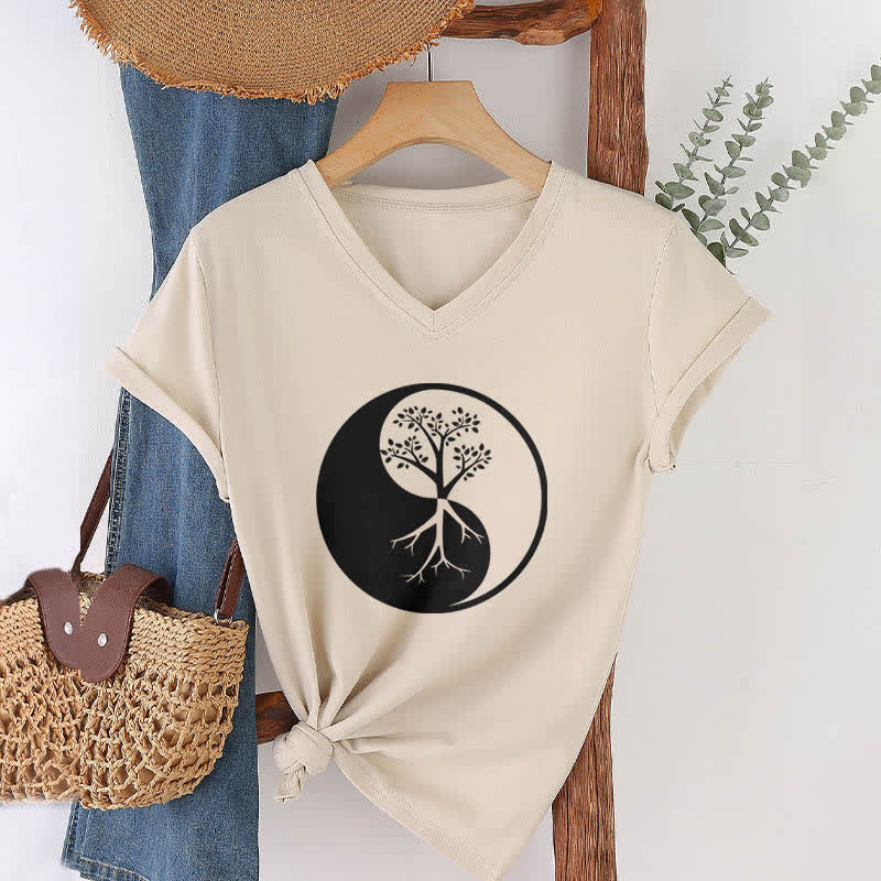 Olivenorma Yin Yang Baum Yoga Meditation T-Shirt mit V-Ausschnitt - image 23