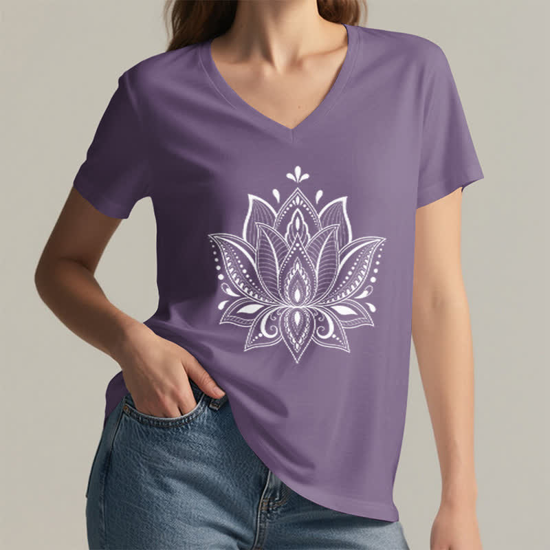 Olivenorma Mandala Lotusblume T-Shirt mit V-Ausschnitt - image 27