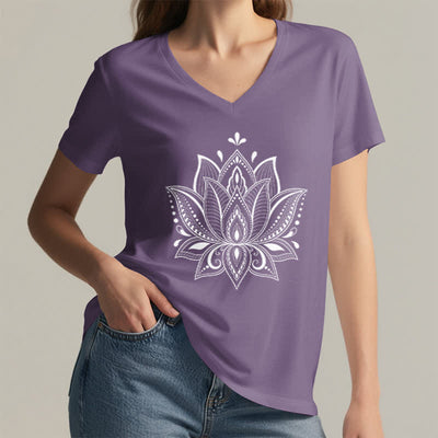Olivenorma Mandala Lotusblume T-Shirt mit V-Ausschnitt - image 27