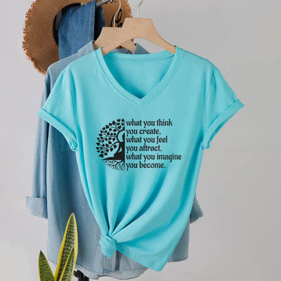 Olivenorma T-Shirt mit V-Ausschnitt „Was du denkst, erschaffst du“ - Seeblau - 2XL - image 23