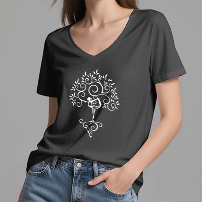 Olivenorma Yoga Baumpose T-Shirt mit V-Ausschnitt - image 16