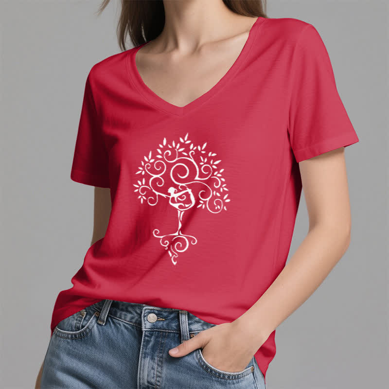 Olivenorma Yoga Baumpose T-Shirt mit V-Ausschnitt - image 26