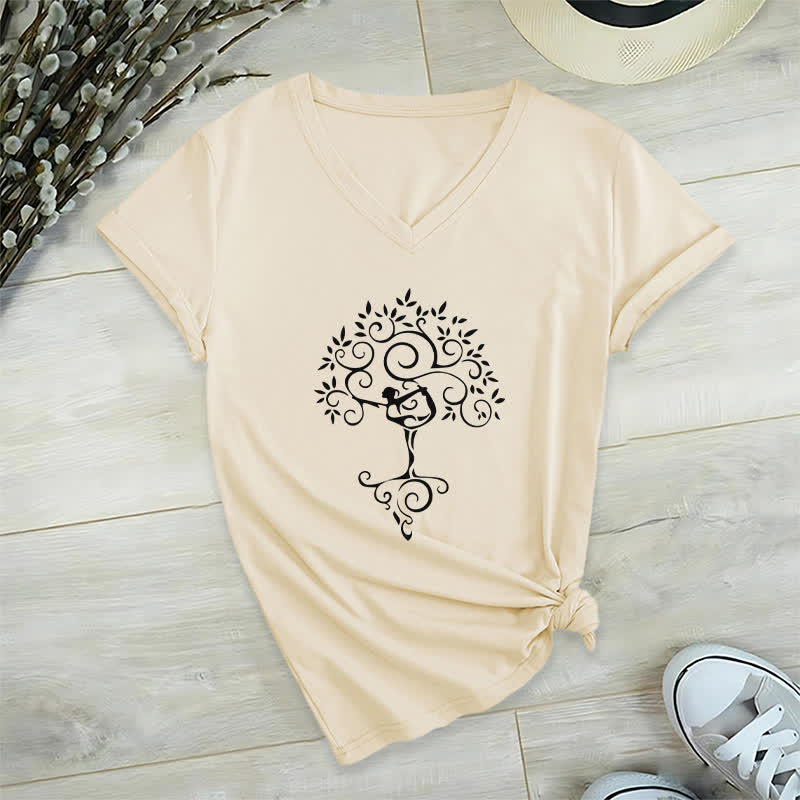 Olivenorma Yoga Baumpose T-Shirt mit V-Ausschnitt - Khaki - 2XL - image 12