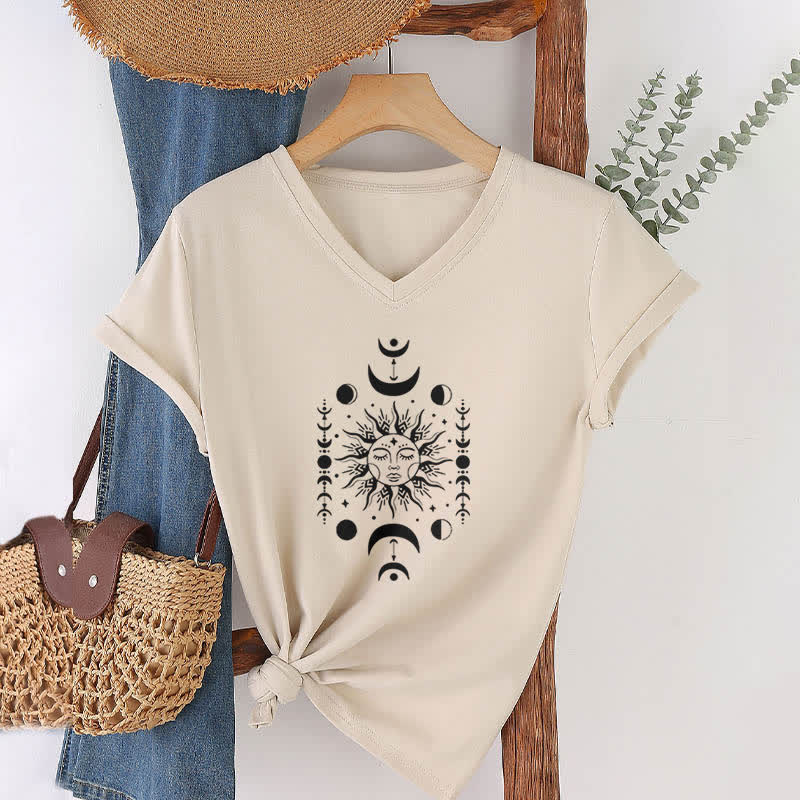 Olivenorma Sonne und Mond Ästhetisches Yoga T-Shirt mit V-Ausschnitt - Khaki - image 21