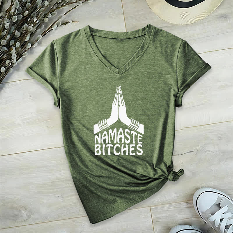 Olivenorma Lustiges Namaste Meditation Yoga T-Shirt mit V-Ausschnitt - Olivgrün - 2XL - image 8