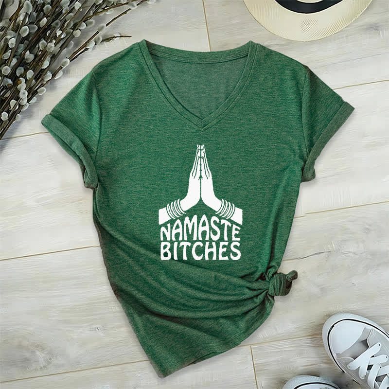 Olivenorma Lustiges Namaste Meditation Yoga T-Shirt mit V-Ausschnitt - Dunkelgrün - 2XL - image 6