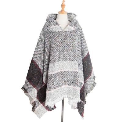Olivenorma – Gemütlicher Pullover-Poncho-Schal mit Fischgrätenmuster - Hellgrau - image 14