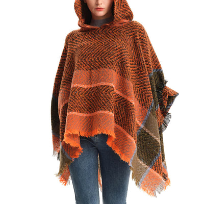Olivenorma – Gemütlicher Pullover-Poncho-Schal mit Fischgrätenmuster - image 0