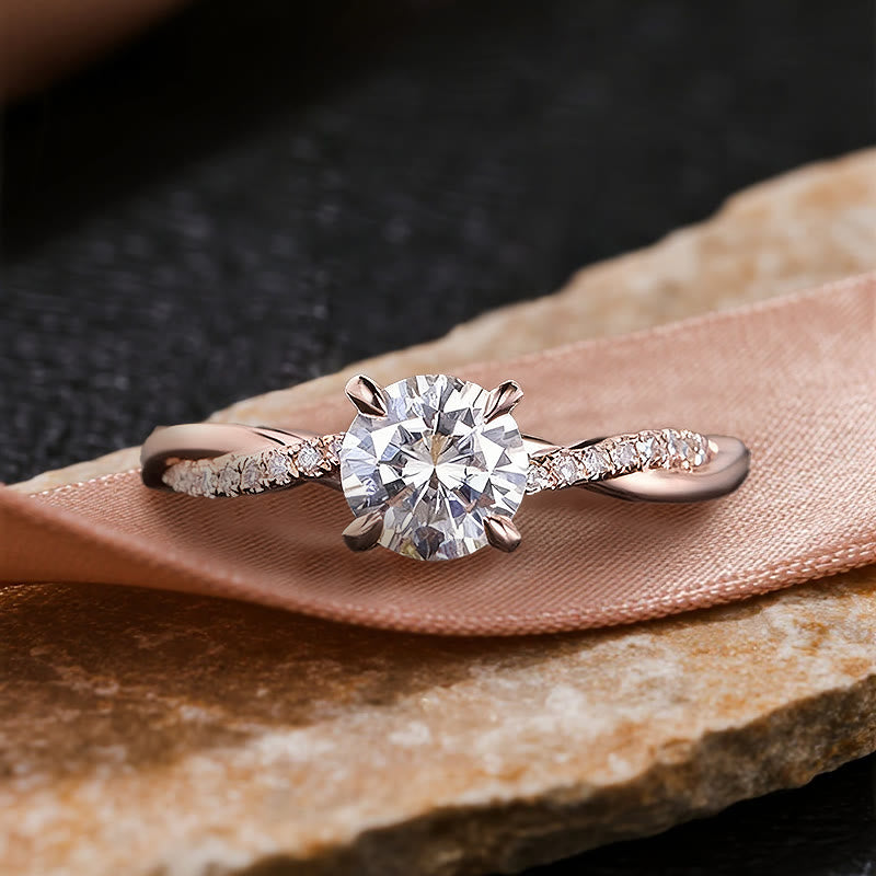 Olivenorma Eos‘ erster leichter Moissanitring - RoseGold-Farbe - US 11 - image 0