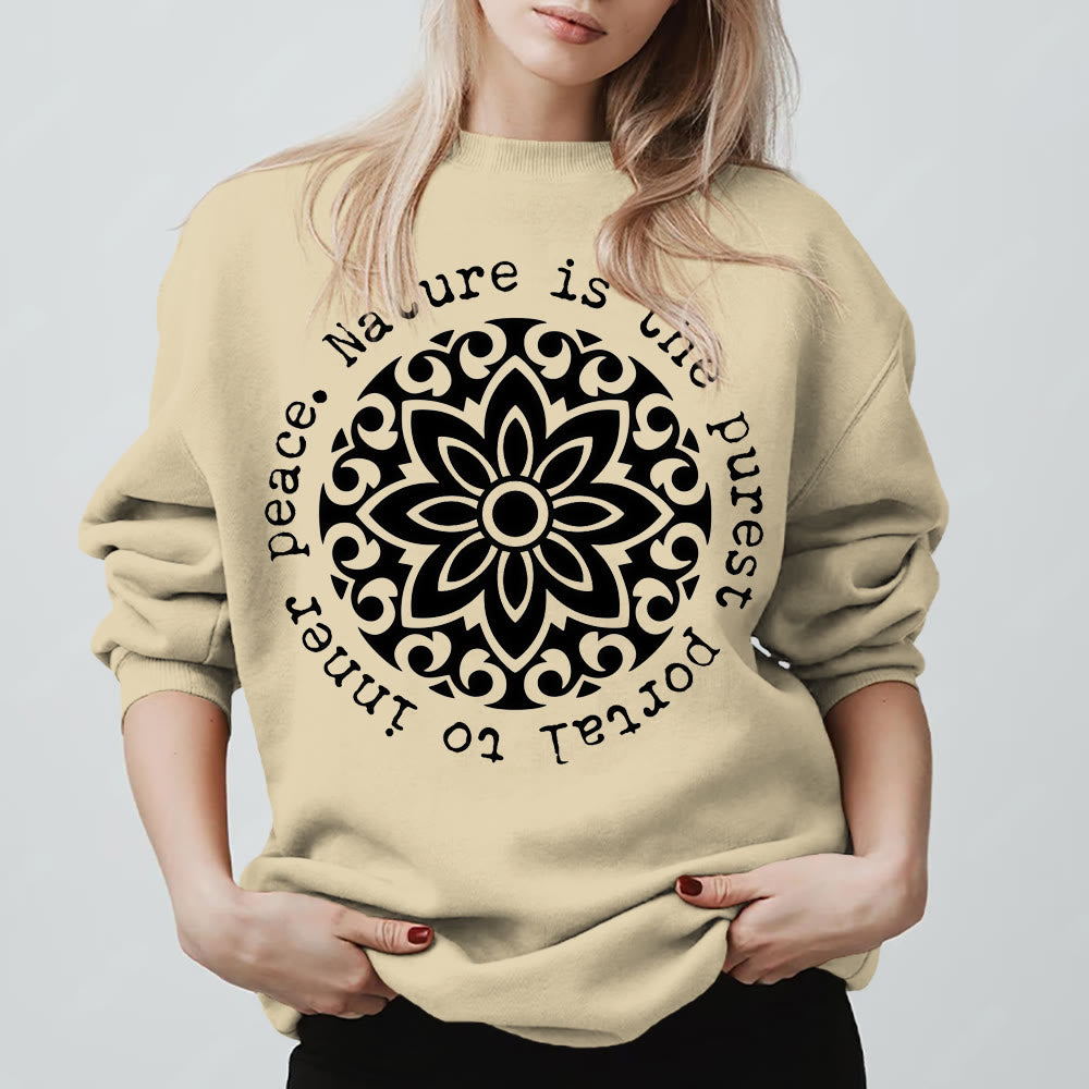 Olivenorma – Die Natur ist das reinste Portal zum inneren Frieden – Fleece-Sweatshirt mit spirituellem Motiv - Hellgelb - 2XL - image 9