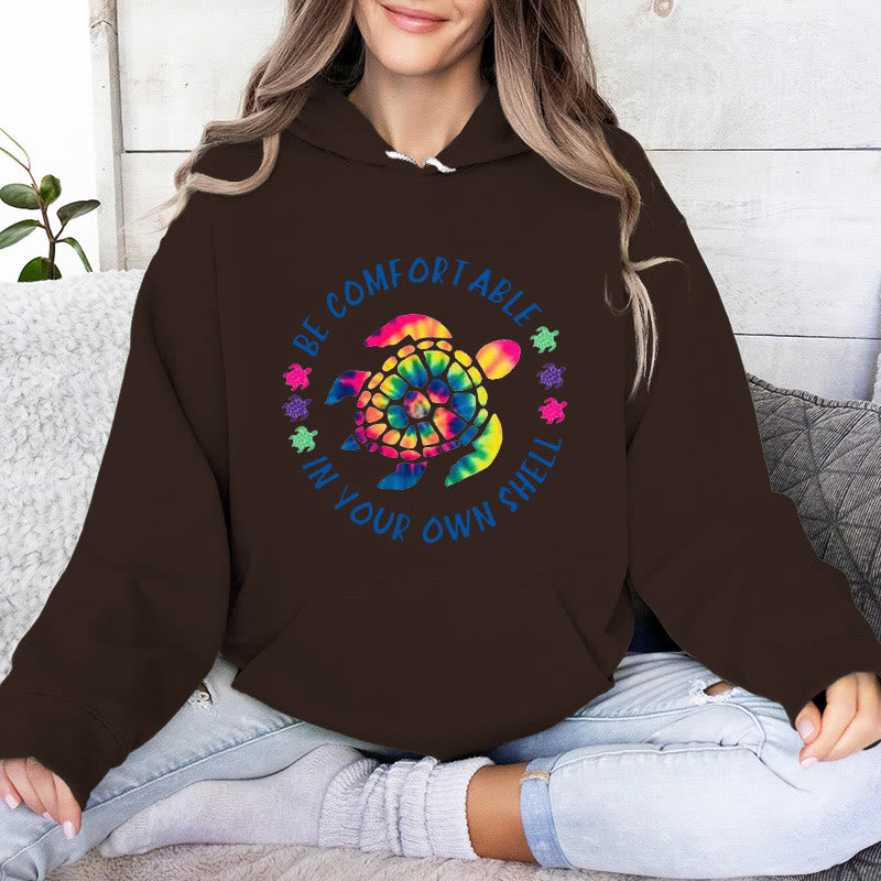 Olivenorma "Fühlen Sie sich wohl in Ihrer Muschel" Spirituelle Kapuzenpullover mit Meeresschildkröte, Fleece-Kapuzenpullover - Braun - 2XL - image 8