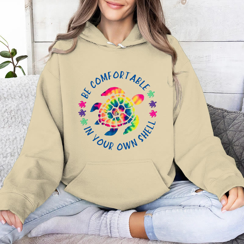 Olivenorma "Fühlen Sie sich wohl in Ihrer Muschel" Spirituelle Kapuzenpullover mit Meeresschildkröte, Fleece-Kapuzenpullover - Hellgelb - 2XL - image 10