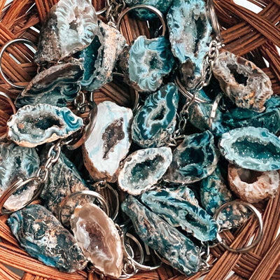 Olivenorma Natural - Schlüsselanhänger aus geformtem Achatgeode - Moosachat - image 5